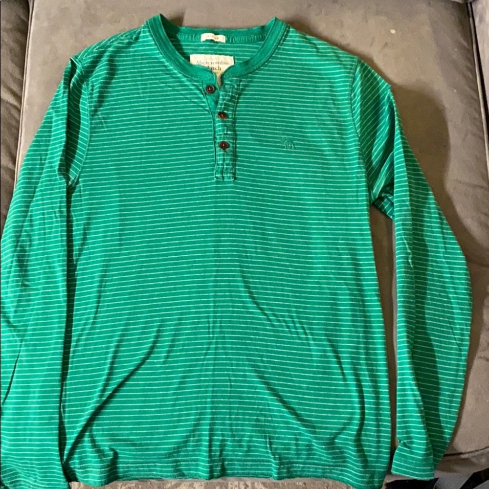 Abercrombie and Fitch long sleeved Henley